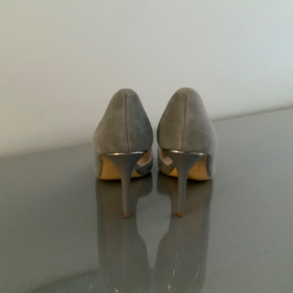WHBM grey suede D’Orsay pumps - Picture 8 of 13